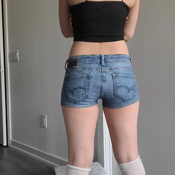 Lucky Brand Low-Rise Y2k Vintage Micro Shorts - Picture 3 of 7